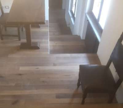 Costruzione scale e gradini su misura con legno di parquet